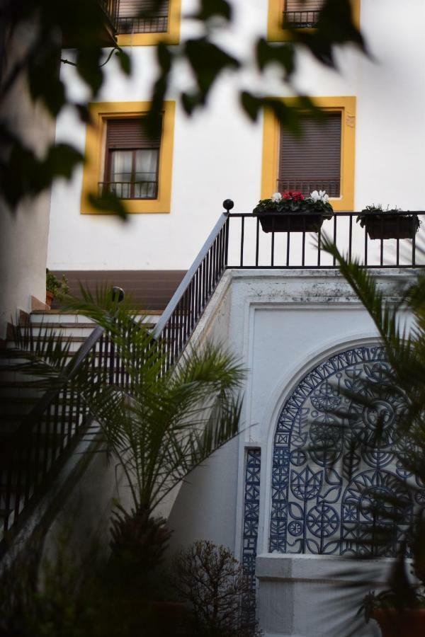 Apartamento Saravia Only Families Kordoba Bagian luar foto
