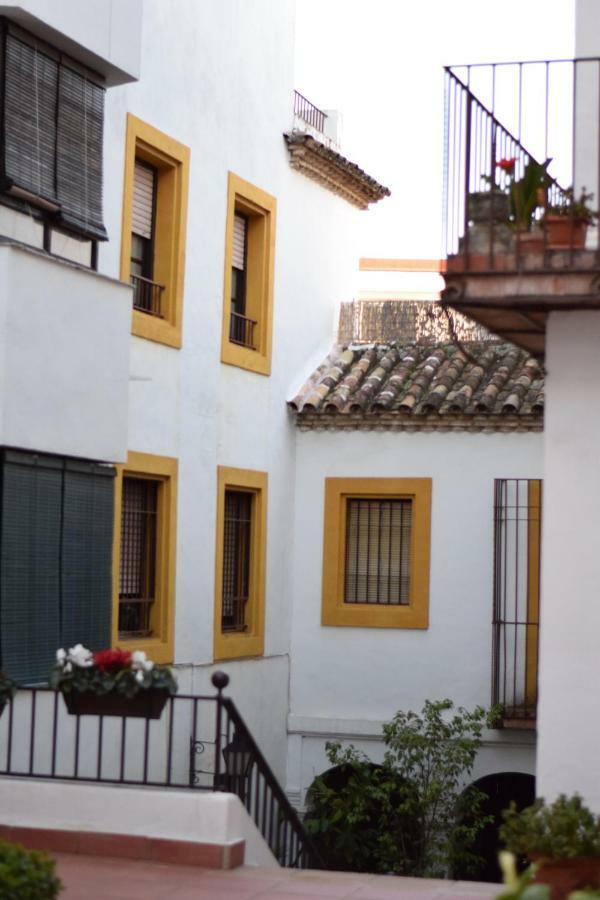 Apartamento Saravia Only Families Kordoba Bagian luar foto