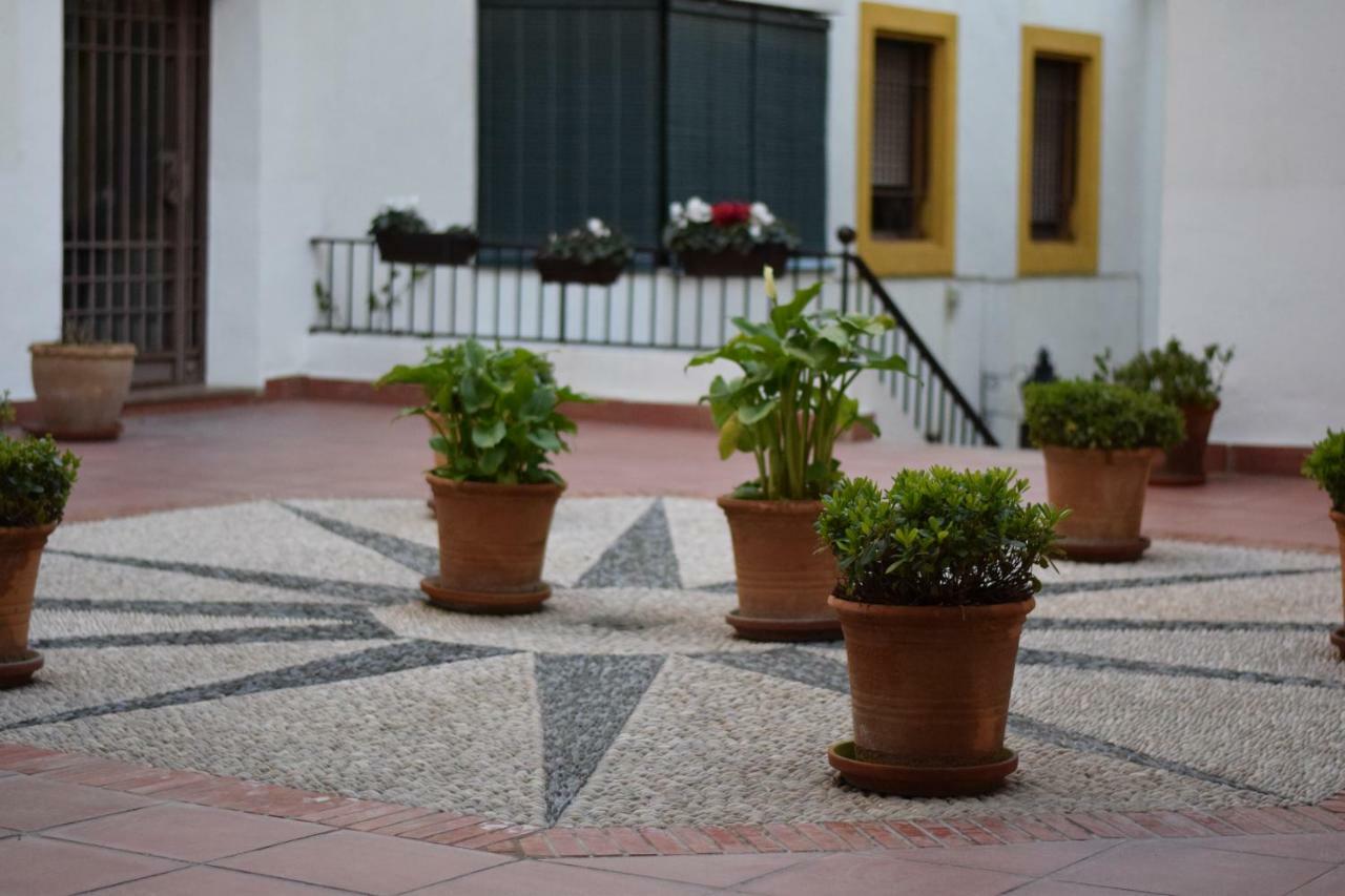 Apartamento Saravia Only Families Kordoba Bagian luar foto