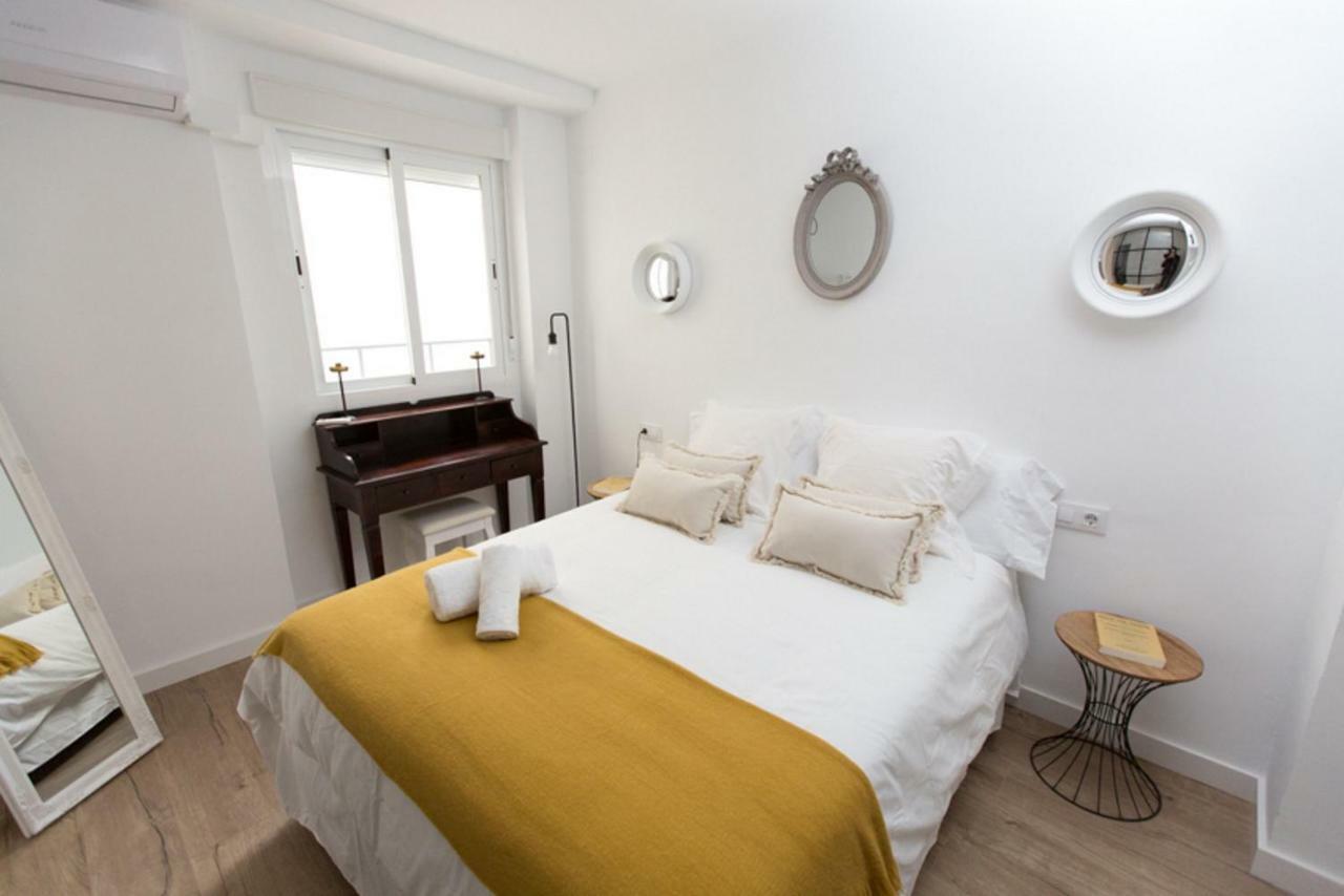 Apartamento Saravia Only Families Kordoba Bagian luar foto
